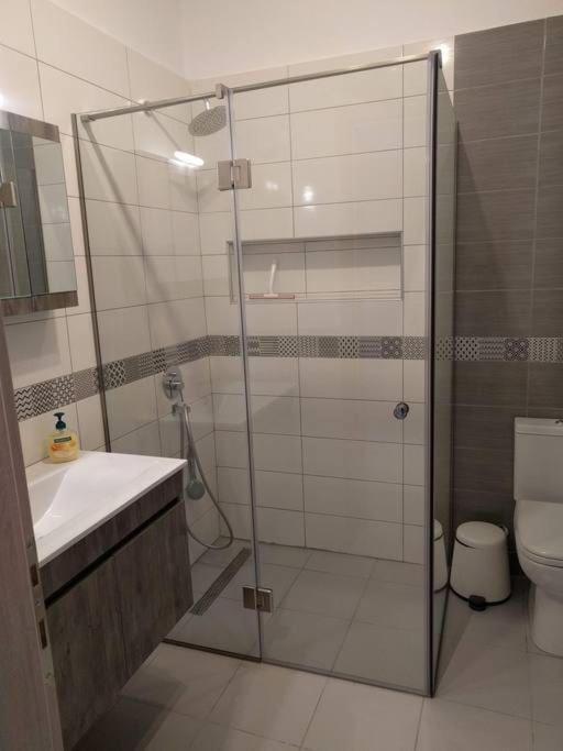 Orange Apartment نيكيتي المظهر الخارجي الصورة